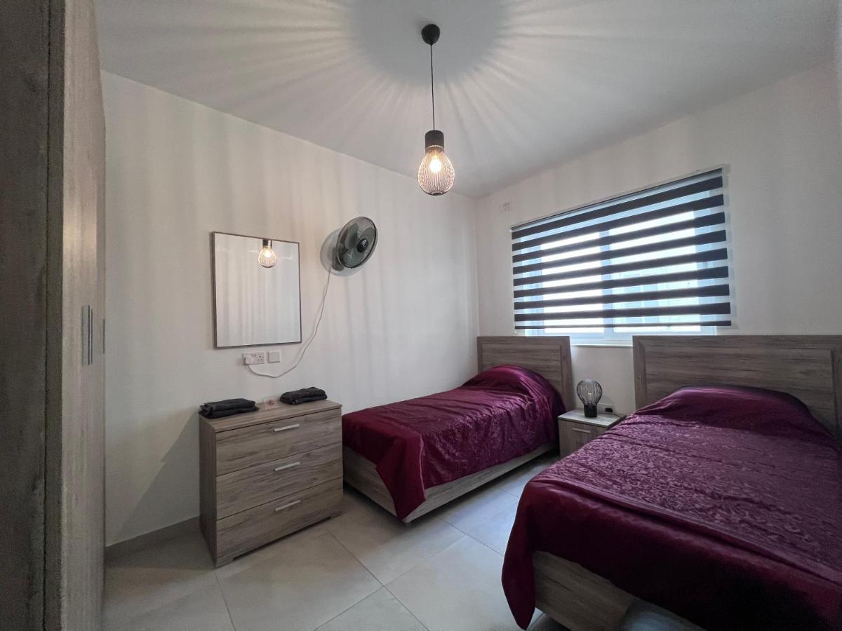 Zenia Court Apartment Marsaskala Exterior photo